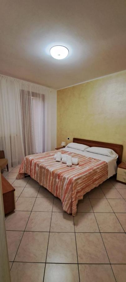 Apartments Tony In Bardolino Exterior foto